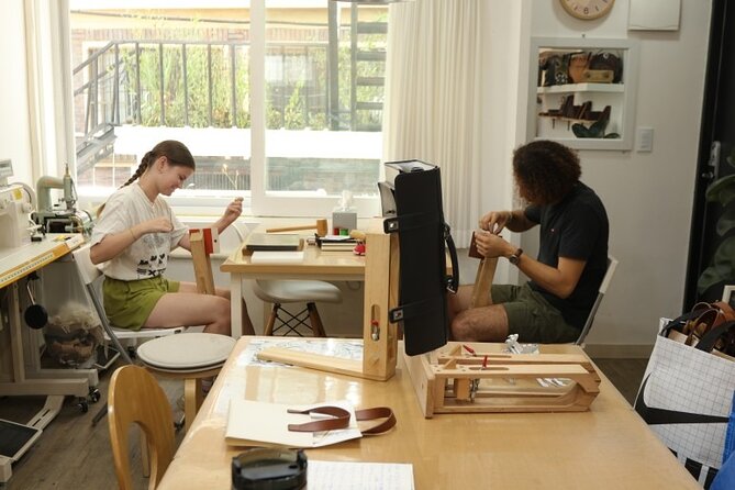 Leather Products Workshop in Seoul - Why the small-group setting matters