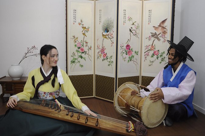Play Gayageum in Hanbok Cultural Experience in Bukchon - Who will enjoy this Bukchon activity?