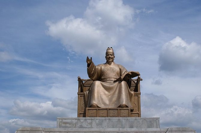 Private City Kickstart Tour: Seoul - Timing, meeting point, and the important warning