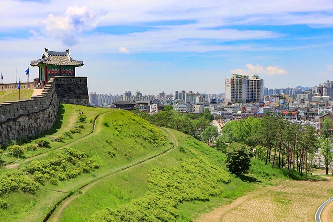 Private Day Trip to Korean Folk Village and Hwaseong Fortress - What the $210 price buys you