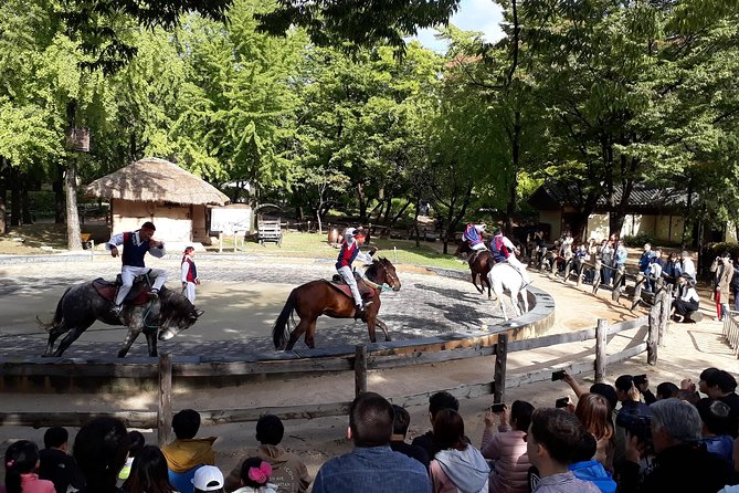 Private day trip to Korean Folk Village & Dae Jang Geum Park - What the private format really adds