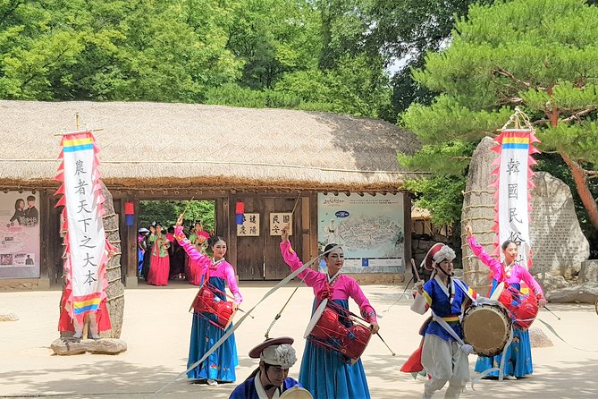 Private day trip to Korean Folk Village & Dae Jang Geum Park - Who will enjoy this day most?