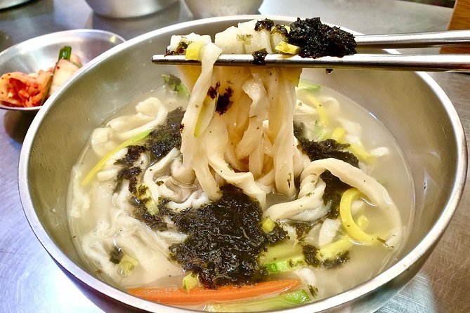 Private Downtown Seoul Food & Market Tour with 8+ Tastings - Kimbap, cream bread, and the sweet turn