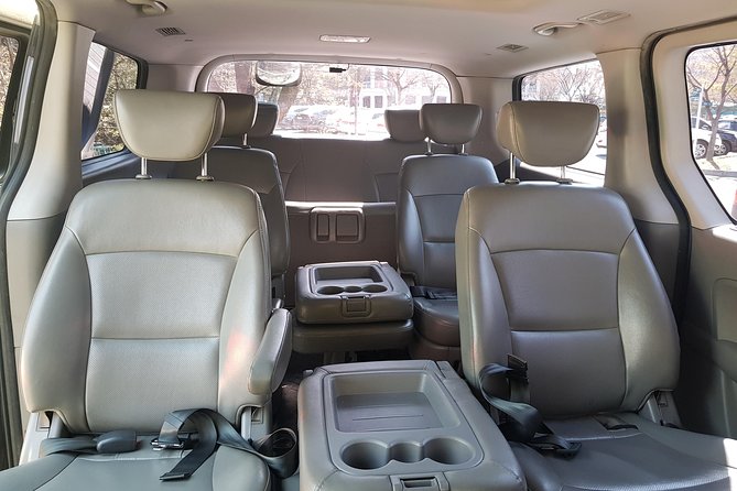 Private English Speaking Driver in Seoul: Airport Service Available - Comfort, privacy, and the tradeoff with public transport