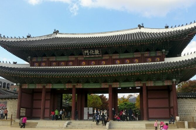 Private Full Day Seoul City Tour and N Tower Cable Car - Gyeongbokgung Palace: Seoul’s grand royal beginning