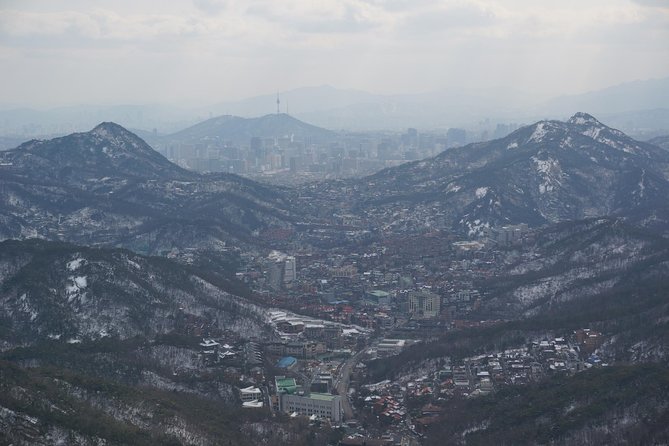 Private Hiking to Bukhansan & Korean Style Spa(Include Lunch) - Who should book this experience?
