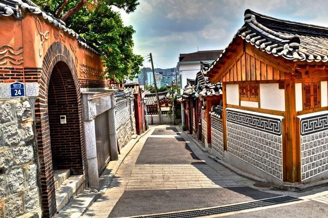 Private Layover Tour from Incheon Airport to Seoul - Gyeongbokgung Palace and the changing guards