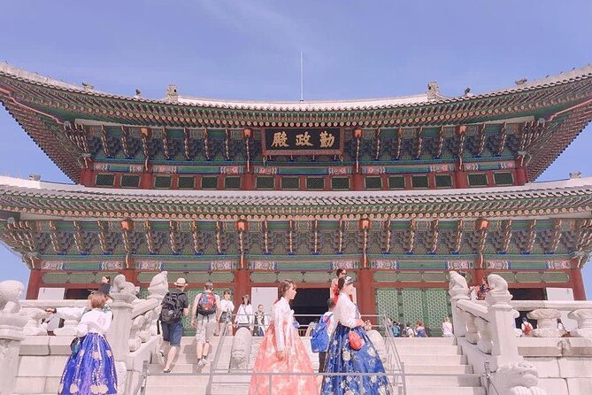Private Seoul City Tour - Bukchon Hanok Village and traditional Seoul homes