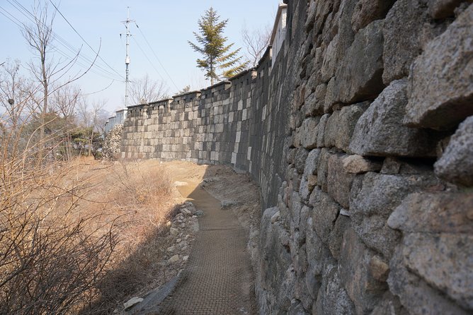 Private Seoul Wall Trekking [Inwangsan, Bugaksan, Naksan Park, N-Seoul Tower] - What the private format adds at $178
