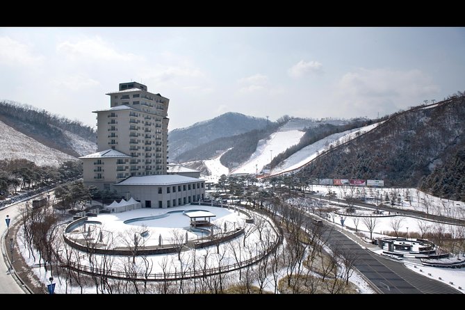 Private Ski Tour(Lesson) near Seoul at Elysian Gangchon Resort - The age rule and the main family concern