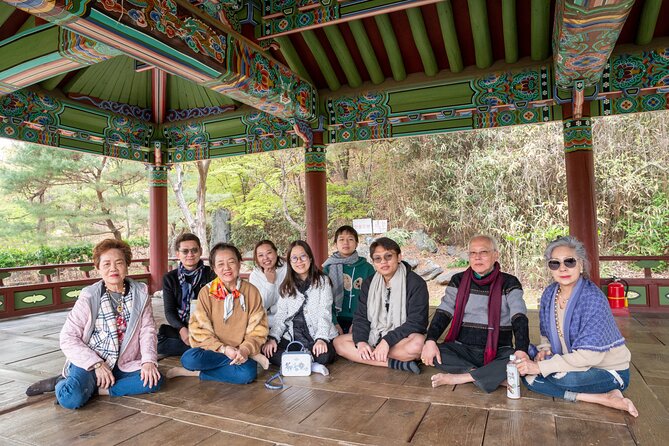 Private Tour around Suwon UNESCO Fortress and Korea Folks Village - Is $260 per person a fair price?