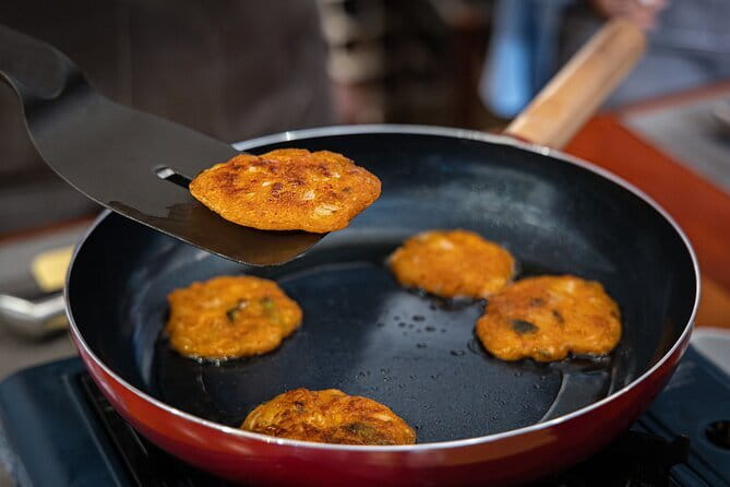 Secret Cooking Class in Seoul by Secret Food Tours - Turning radish kimchi into a full rice dish