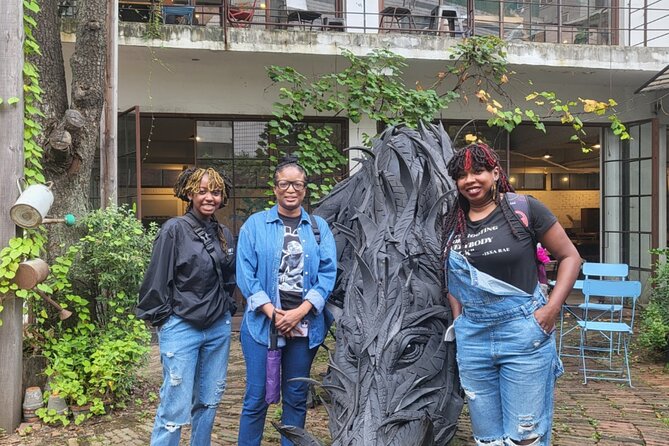 Seongsu-dong Walking Tour: K-Pop, Culture, Cheer, Friends & Relax - SM Entertainment and the K-Pop connection