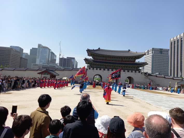 Seoul: 4-Hour Guided Tour to Palace, Bukchon, Jogyesa Temple - Why Confucianism gives Seoul’s old buildings meaning