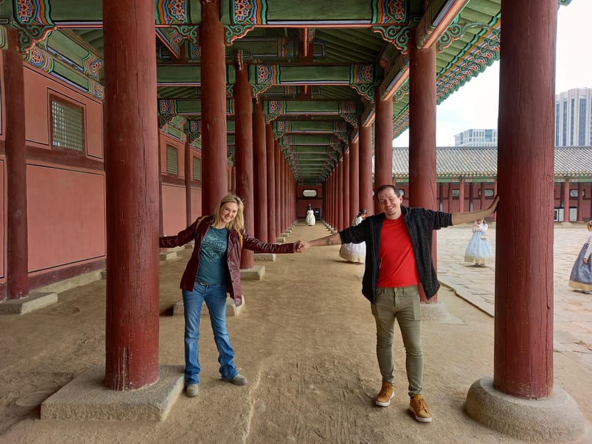 Seoul: 4-Hour Guided Tour to Palace, Bukchon, Jogyesa Temple - What the private format is worth at $152