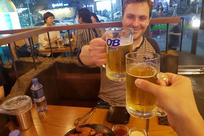 Seoul: Anthony Bourdain-Inspired BBQ and Pub Experience - What the guides add to the meal