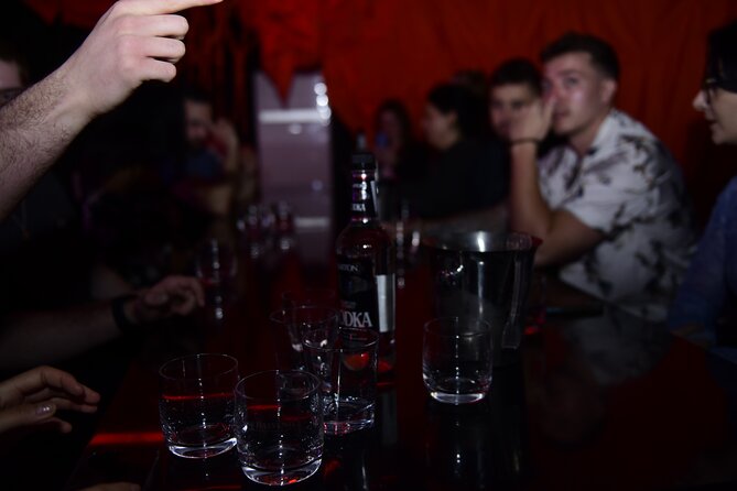 Seoul: Apgujeong Premium Pub Crawl with VIP Bottle Service - Why the guide matters in Seoul nightlife