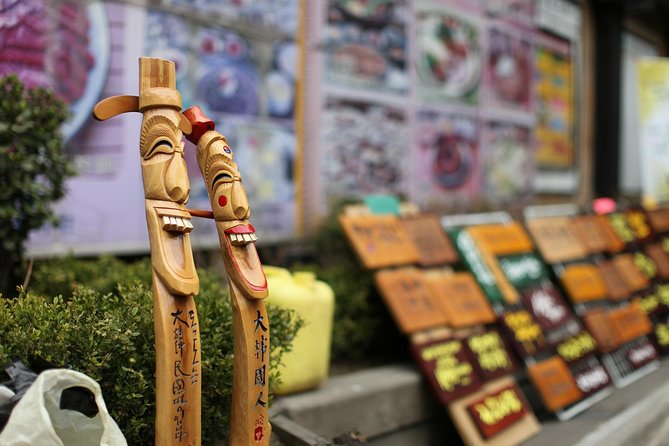 Seoul Art Tour with a Local Expert: 100% Personalized & Private - Insadong-gil is the tour’s natural center