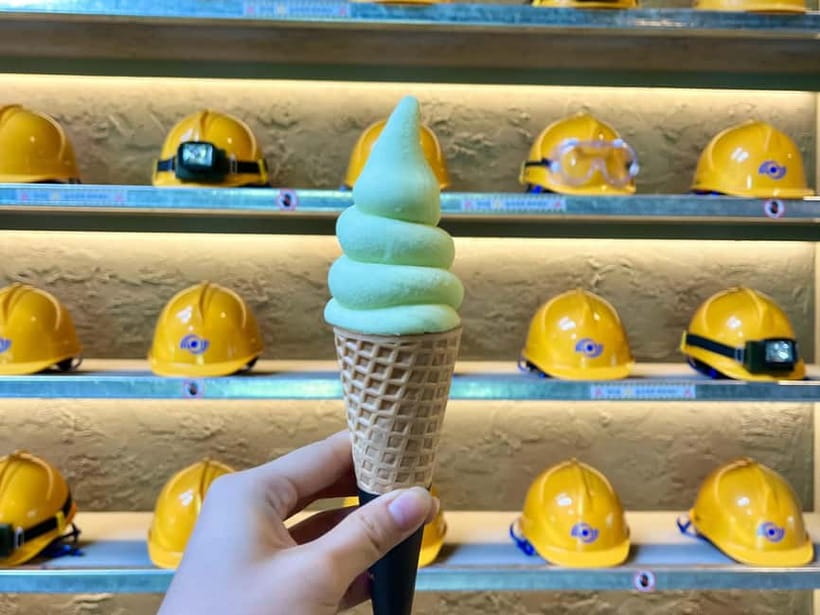 Seoul: Chungju Cruise, Cable Car & Cave Kayak Adventure Tour - Inside Hwalok Cave and its former quarry walls