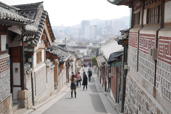 Seoul City Private Full-Day Tour Including Lunch - Jogyesa Temple in the middle of Seoul