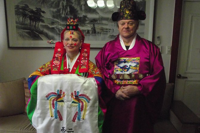 Seoul Cultural Tour - Kimchi Making, Gyeongbok palace with Hanbok - Starting at Gyeongbokgung in hanbok