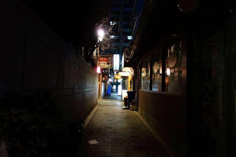 Seoul: Dark Side of the City and Ghost Stories Walking Tour - Why this ghost walk feels different from a standard Seoul tour