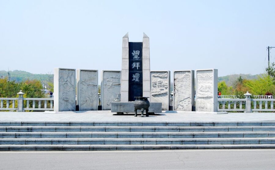 Seoul: DMZ, Gyeongbokgung Palace & City Tour - The guides can shape the whole experience