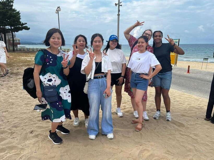 Seoul: Gangneung BTS K-Pop & K-Drama Filming Locations Tour - Jumunjin Beach and the Goblin connection