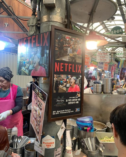 Seoul Gwangjang Market Foody Walking Tour - A short walk beside Cheonggyecheon Stream