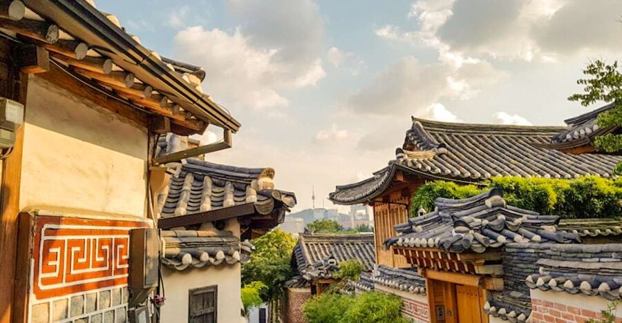 Seoul: Gyeongbok Palace and Bukchon Hanok Walking Tour - Is $88 a fair price?