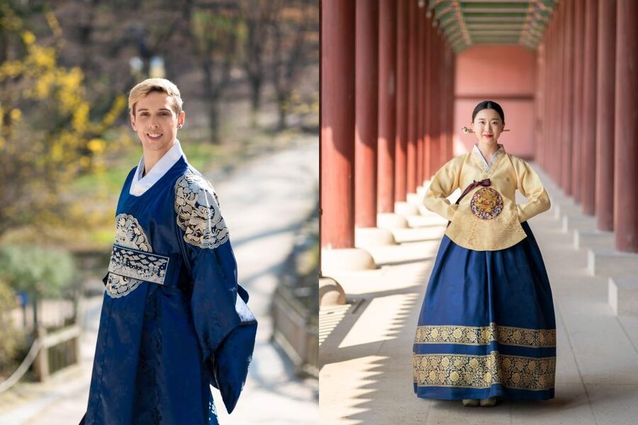 Seoul: Gyeongbok Palace with Gigibebe Hanbok Rental - Entering Gyeongbokgung in traditional dress
