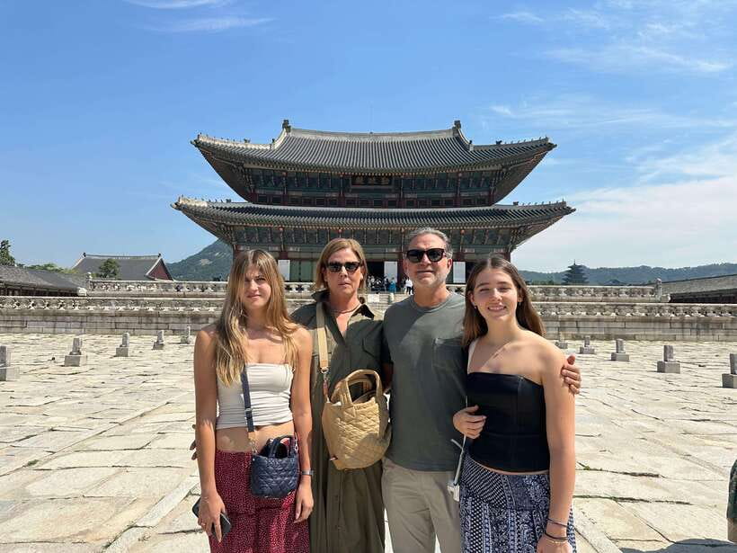 Seoul Highlights: Gyeongbok Palace, Insadong & N Seoul Tower - A useful overview of the Seoul route