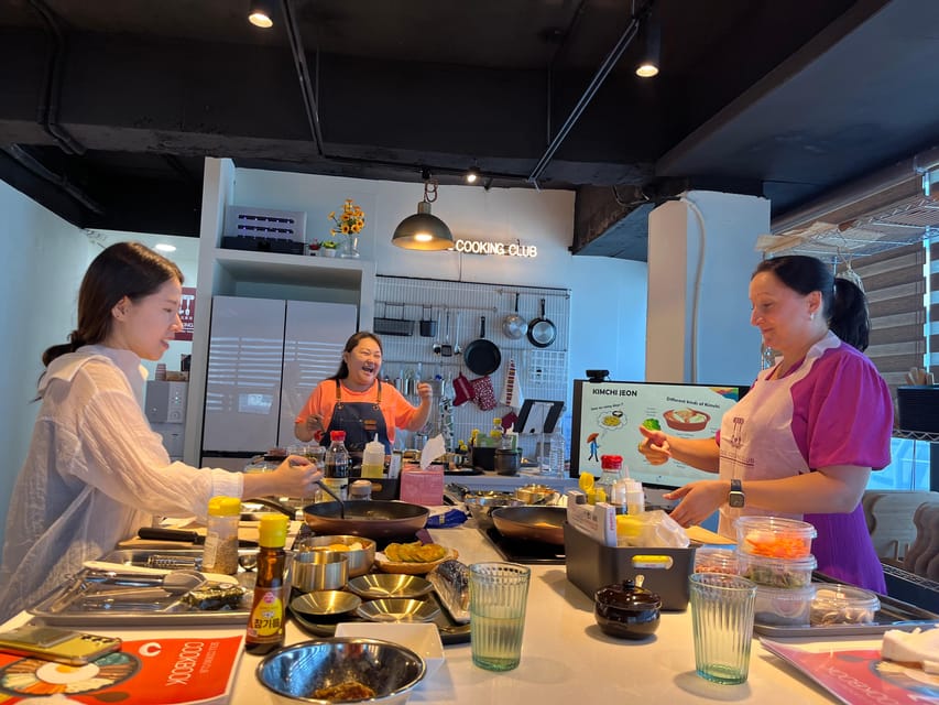 Seoul: Korean Cooking at Seoul Cooking Club! - The chefs make the difference