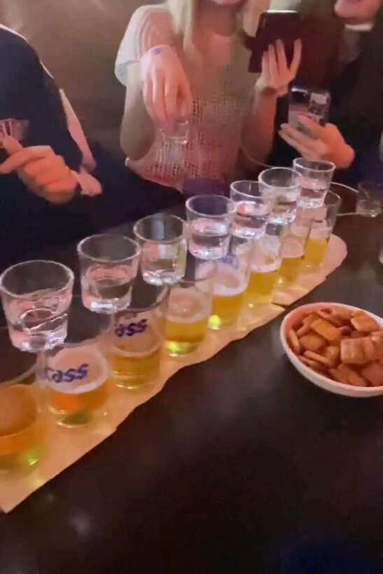 Seoul: Korean Drinking Games Night (non-drinkers welcome) - The kimchi seafood pancake break