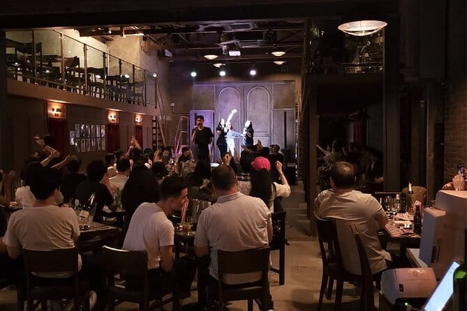 Seoul: LGBTQ+ Pub Crawl and Drag Show with Local Drag Queen - The Alice in Wonderland mood at Rabbithole Arcade Pub