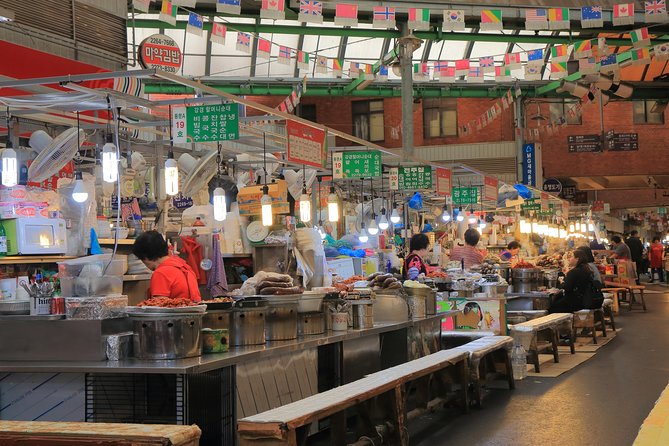 Seoul Like a Local: Private & Personalized Experience (2-3 hours) - Dongdaemun for modern Seoul