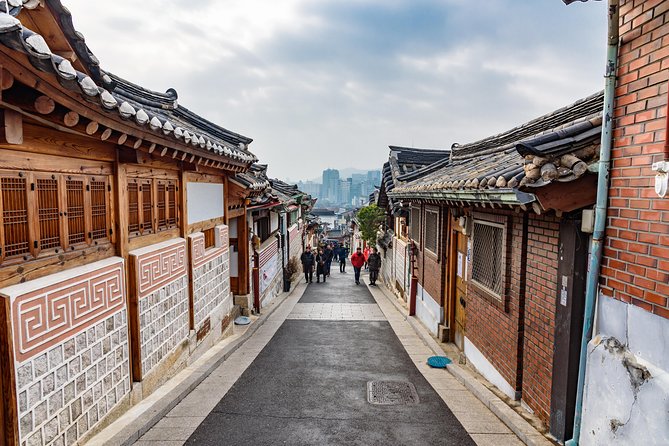 Seoul Like a Local: Private & Personalized Experience (2-3 hours) - Starfield COEX Mall and a modern finish