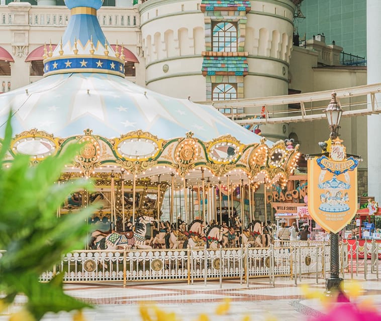 Seoul: Lotte World 1 Day Pass & Korean School Uniform Rental - Key points to know before booking