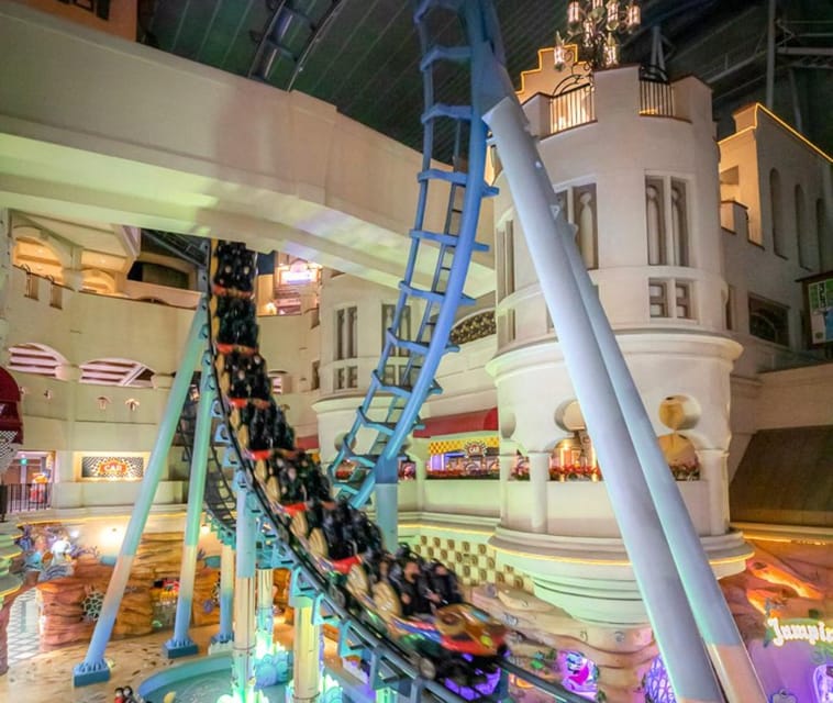 Seoul: Lotte World 1 Day Pass & Korean School Uniform Rental - Who will enjoy this most