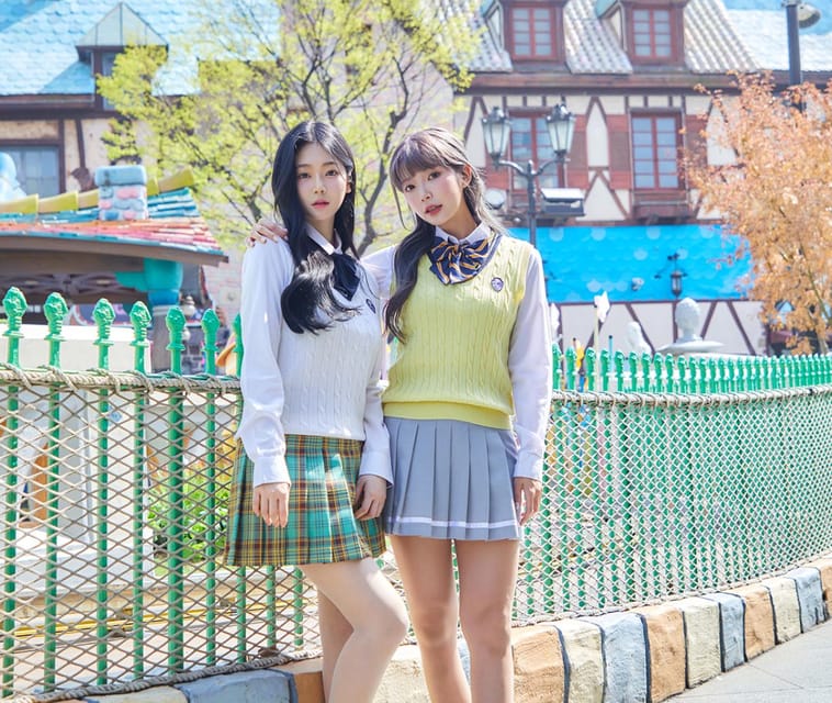 Seoul: Lotte World 1 Day Pass & Korean School Uniform Rental - The night parade and indoor comfort
