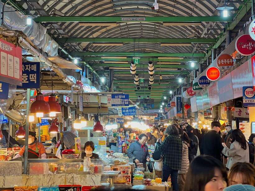 Seoul: Max Out Must Visit City Highlights Panoramic Day Tour - Gwangjang Market turns sightseeing into lunch