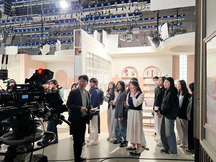Seoul: MBC Insider Live K-Drama Rehearsal & VIP Studio Tour - Picking the right MBC morning option