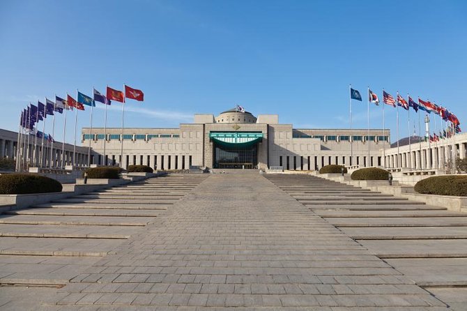 Seoul Morning Tour: Seoul Tower, Namsan Hanok Village, The War Memorial of Korea - N Seoul Tower and the view from Mt Namsan