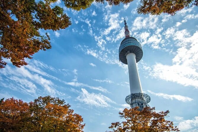 Seoul: N Tower Observatory Ticket - Entering the Observatory and Finding the View