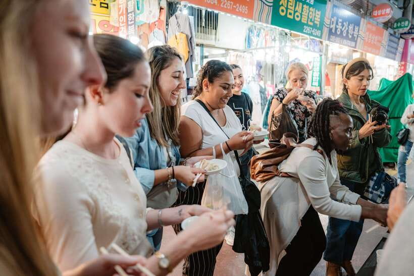 Seoul: Night Market Food Tour with Local Guide - What the guides add to the evening