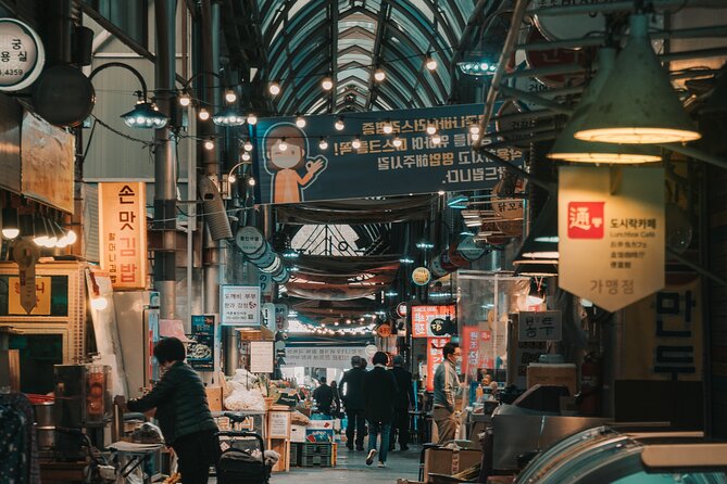 Seoul Night Palace & Market Food Tour with Vehicle - Moving between neighborhoods by vehicle