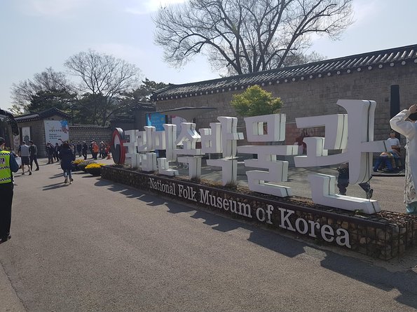 Seoul Palace Morning Tour - Ending at City Hall helps with afternoon plans