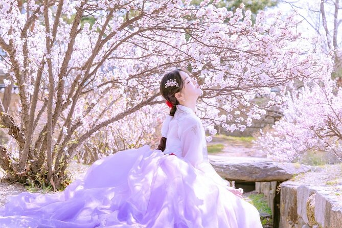 Seoul Premium Hanbok Rental at Arihanbok Photoshoot Included - Choosing your hanbok at ARI Hanbok
