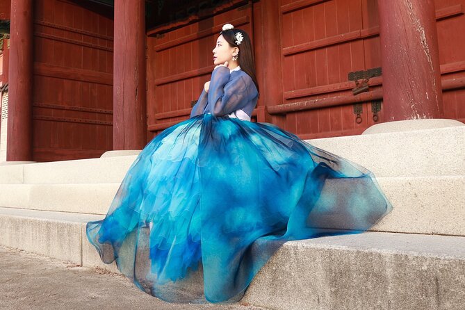 Seoul Premium Hanbok Rental at Arihanbok Photoshoot Included - Hair styling and the small details