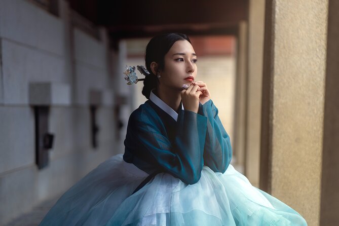 Seoul Premium Hanbok Rental at Arihanbok Photoshoot Included - The 40-minute photo session near Gyeongbokgung